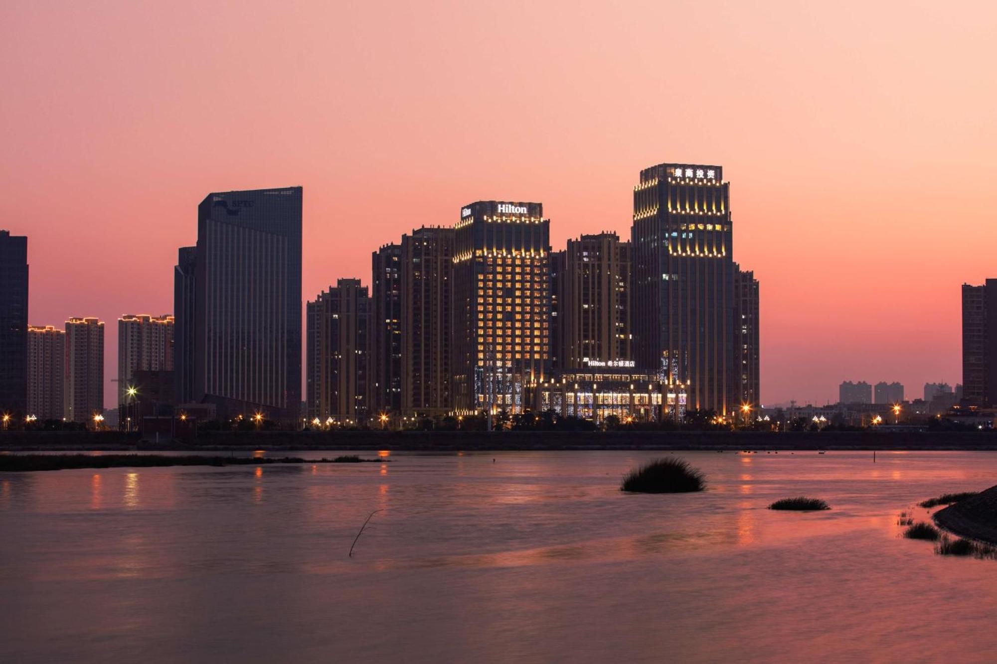 Hilton Quanzhou Riverside Exterior foto